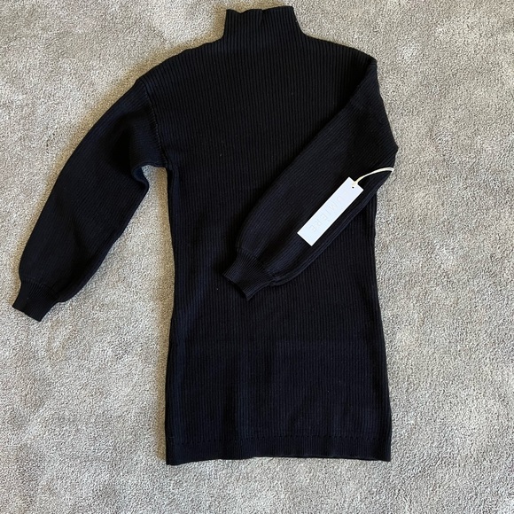 NWT- New With Tags Women’s Mock Neck Black Sweater Dress Size Small - Picture 9 of 11